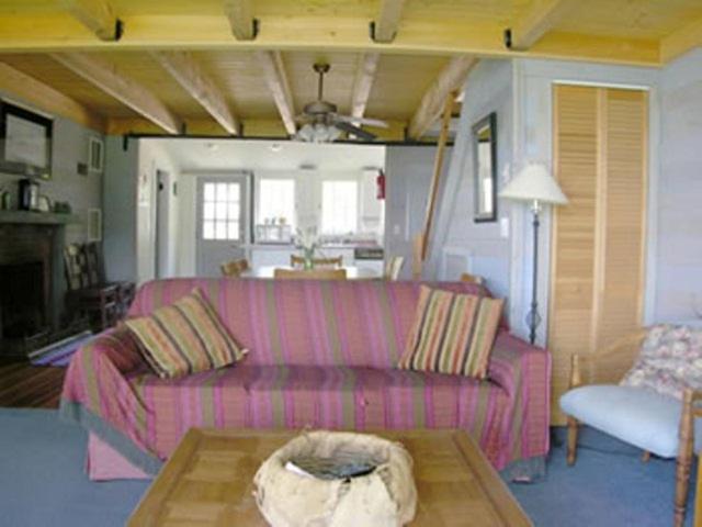 Oliver Lodge Meredith Room photo